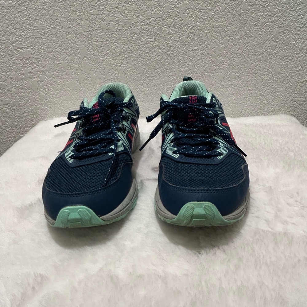 EUC Asics - Picture 5 of 7